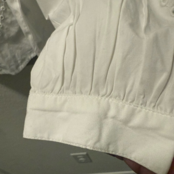 Maurices White 100% Cotton Embroidered Eyelet Blouse Size M - Picture 5 of 9